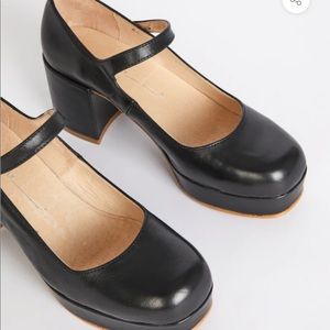 NWOT Intentionally Blank - Mika black